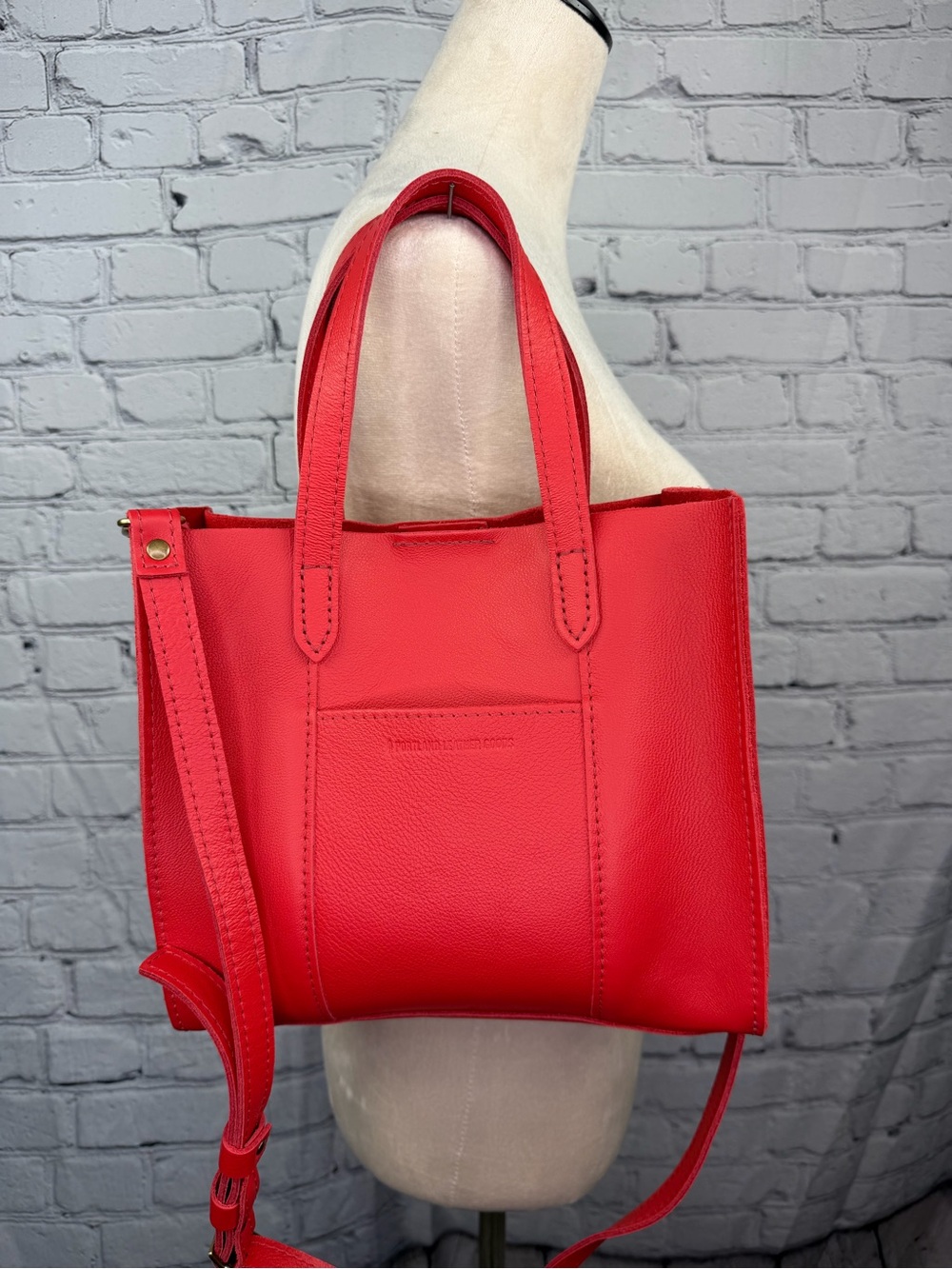 Portland Leather LOLA CROSSBODY TOTE Classic